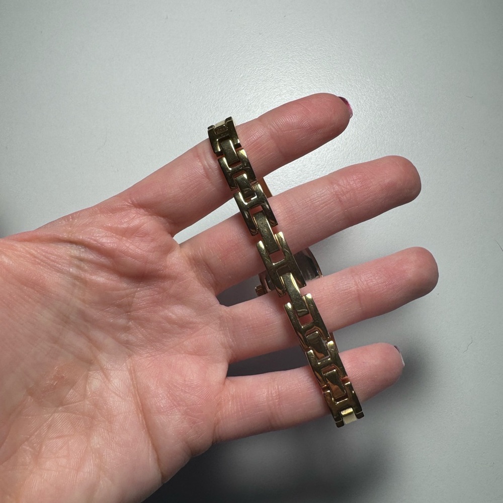 Watch - Picture 4 of 5